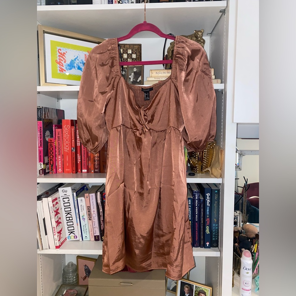 Satin mini dress with puff sleeves